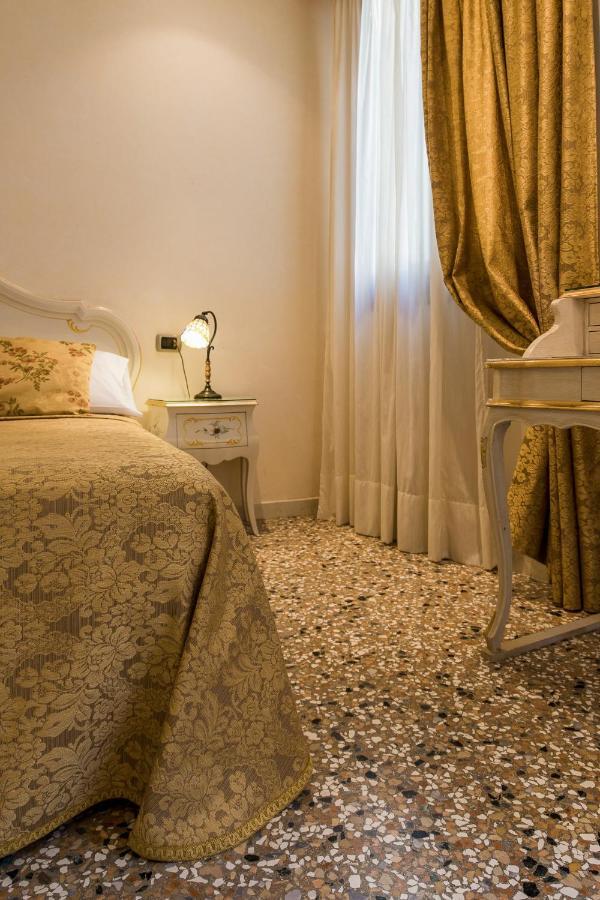 Venice Inn Εξωτερικό φωτογραφία